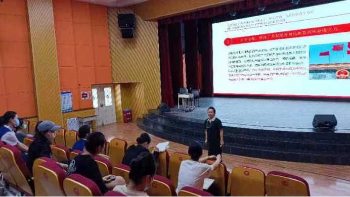 音乐学院领导上讲台宣讲习近平总书记在庆祝共青团成立100年大会上的讲话精神